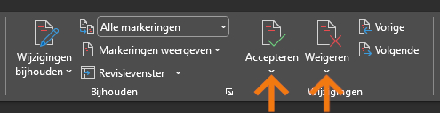 Alle wijzigingen in een keer accepteren of weigeren